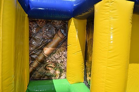 inflatable maze