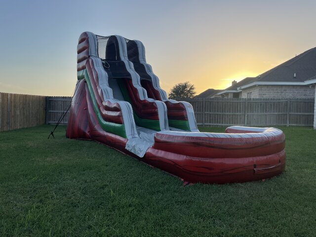  Red River Water Slide with pool 