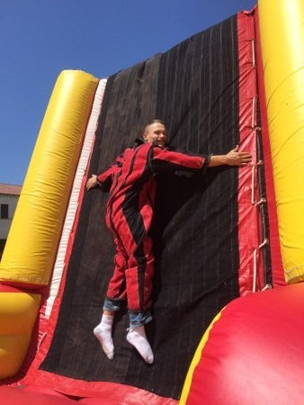 inflatable velcro wall 